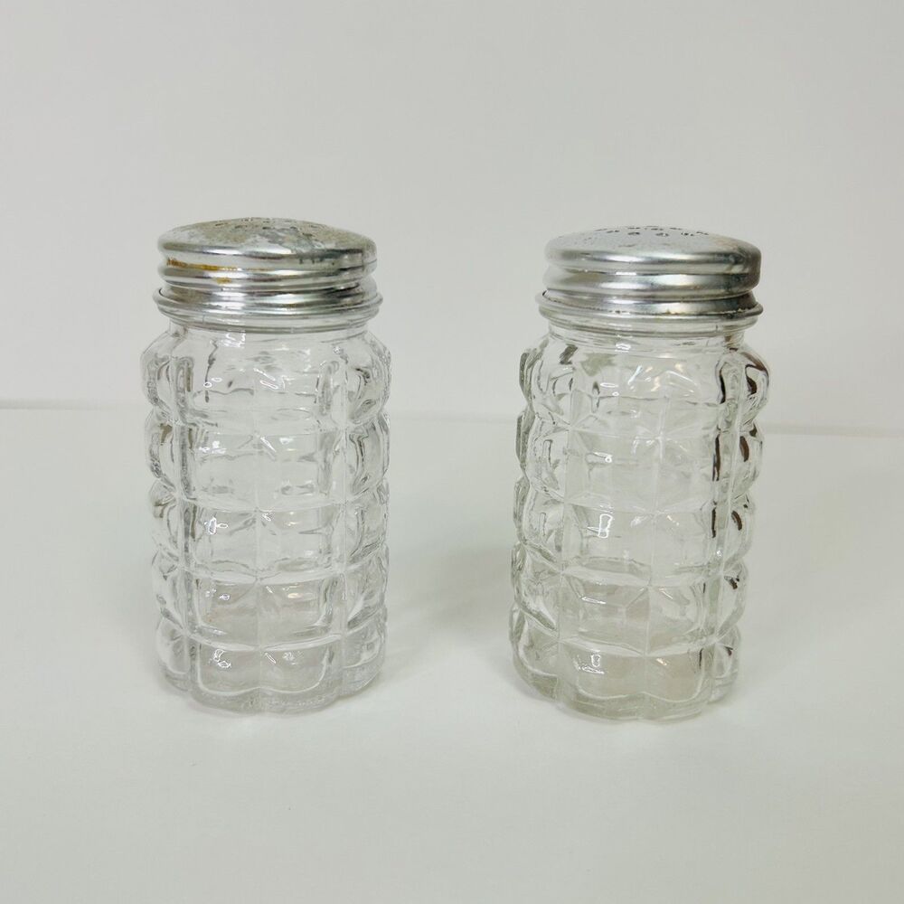 Vintage Anchor Hocking USA Clear Glass Salt & Pepper Shakers Waffle Pattern USA